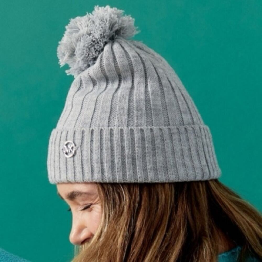 NWT Michael Kors Gray Pom-Pom Beanie Winter Hat Cap Ribbed